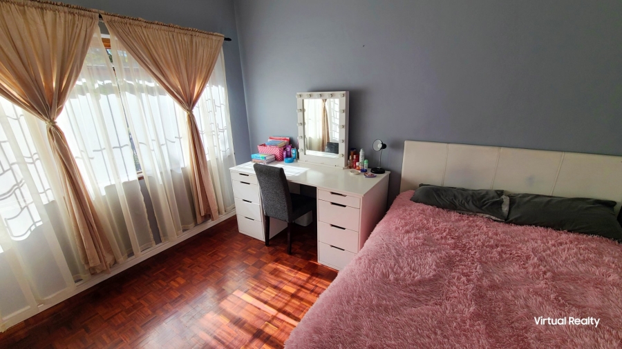 4 Bedroom Property for Sale in Thornton Western Cape